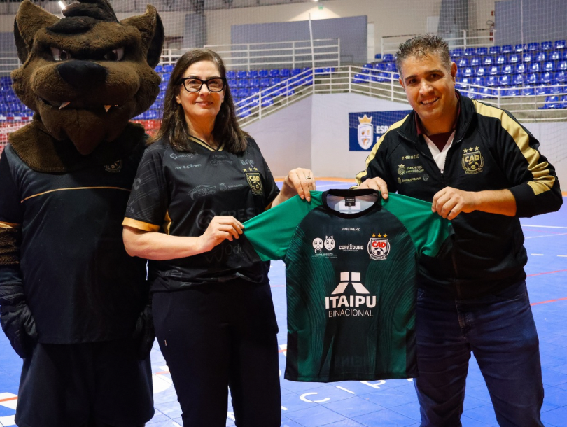 CAD FUTSAL E ITAIPU REUNIRAM 250 CRIANÇAS EM UM DIA DE ESPORTE, INTEGRAÇÃO E CELEBRAÇÃO NA 1ª COPA OURO